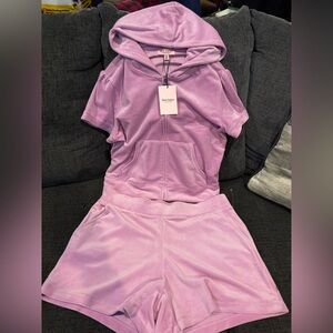 Juicy Couture 2 piece lavender/lilac set XL